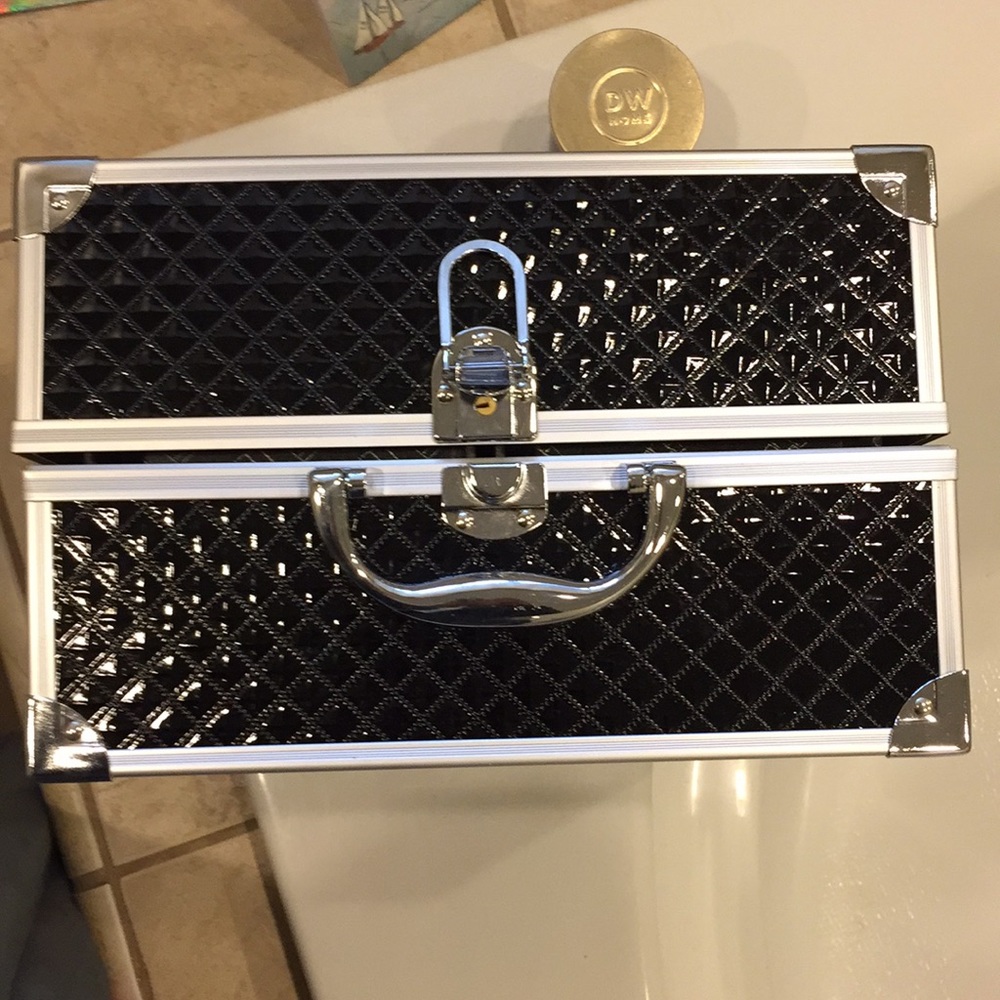 Makeup box